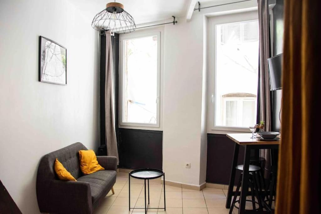 Appartement Tout Equipe Au Coeur Du Vieux Port Марсилия Екстериор снимка